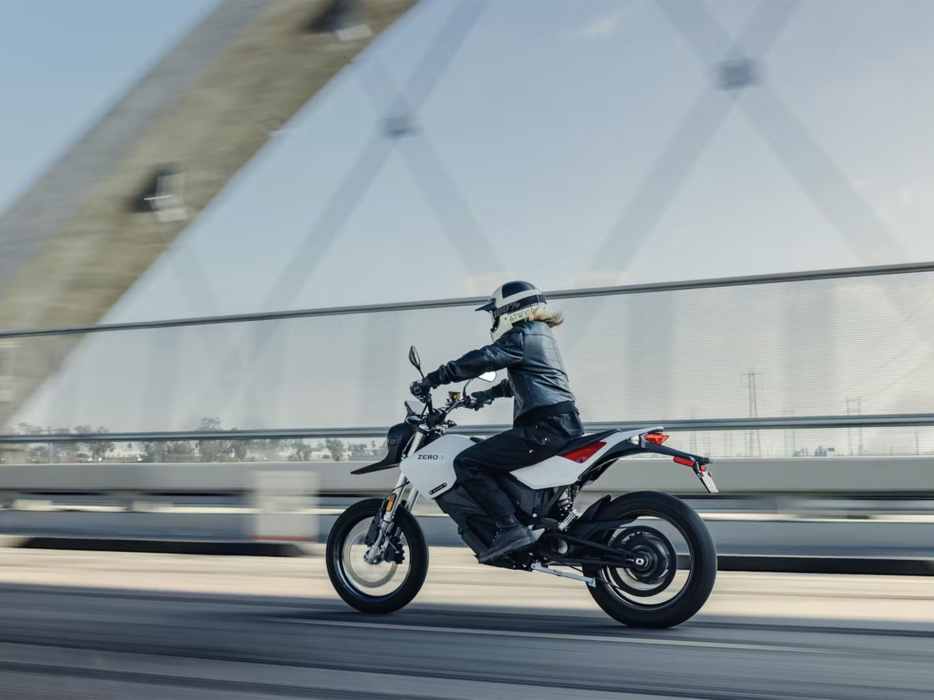 2025 Zero Motorcycles FXE in Columbus, Ohio - Photo 15